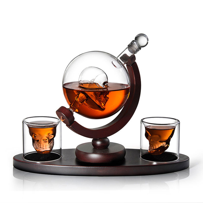 Skull Globe Whiskey Decanter S - огляд і ціна Decanter Globe Set